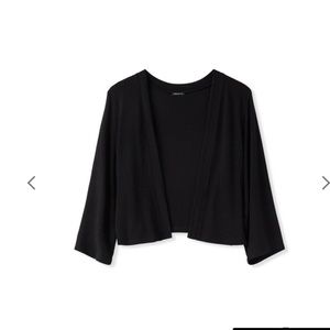 TORRID MID ARM BLACK SHRUG